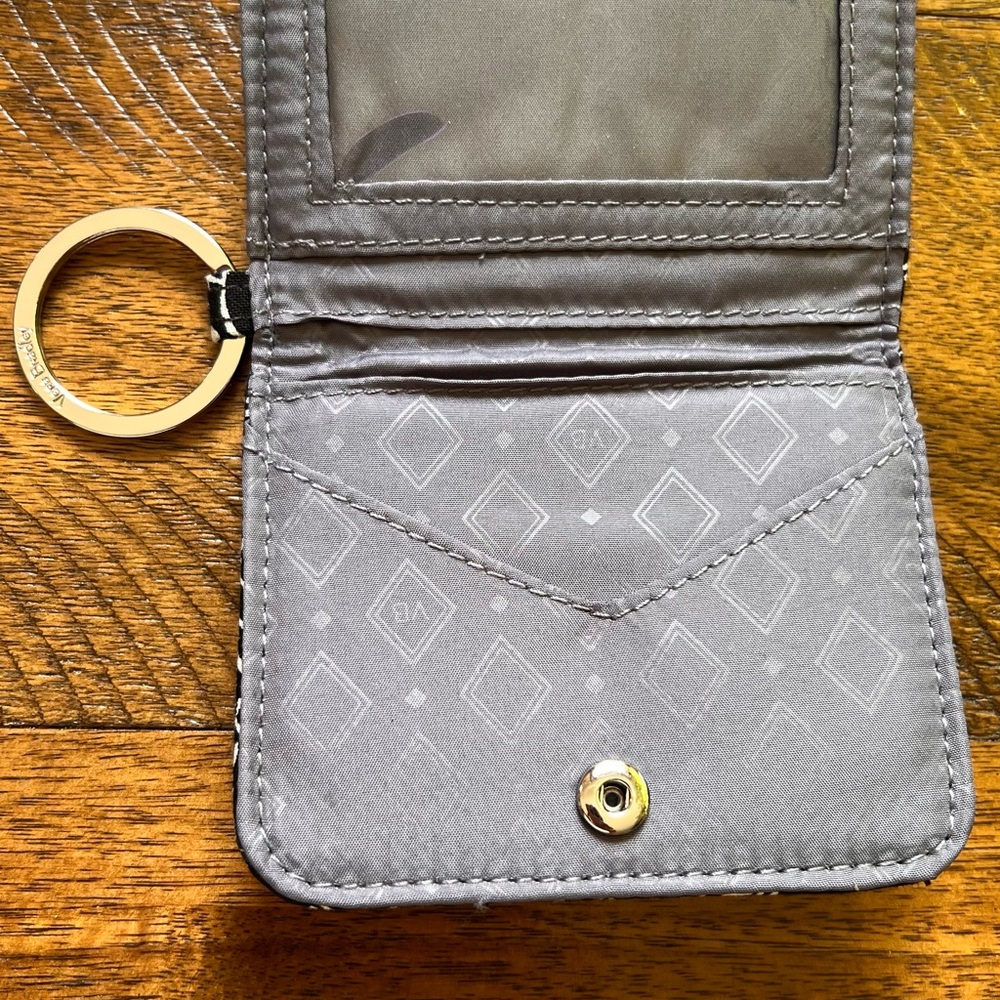 Patterned Black Keychain Wallet - Picture 4 of 6